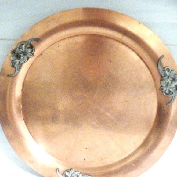 Flemish BP Co. #3042 Vintage Copper SERVING TRAY Copper Platter Pewter Lily's - Picture 1 of 7